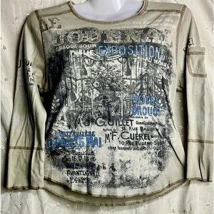 SKINNY MINNIE Embellished French Hotel Theme Womens 3/4” Sleeve Top Small pocket